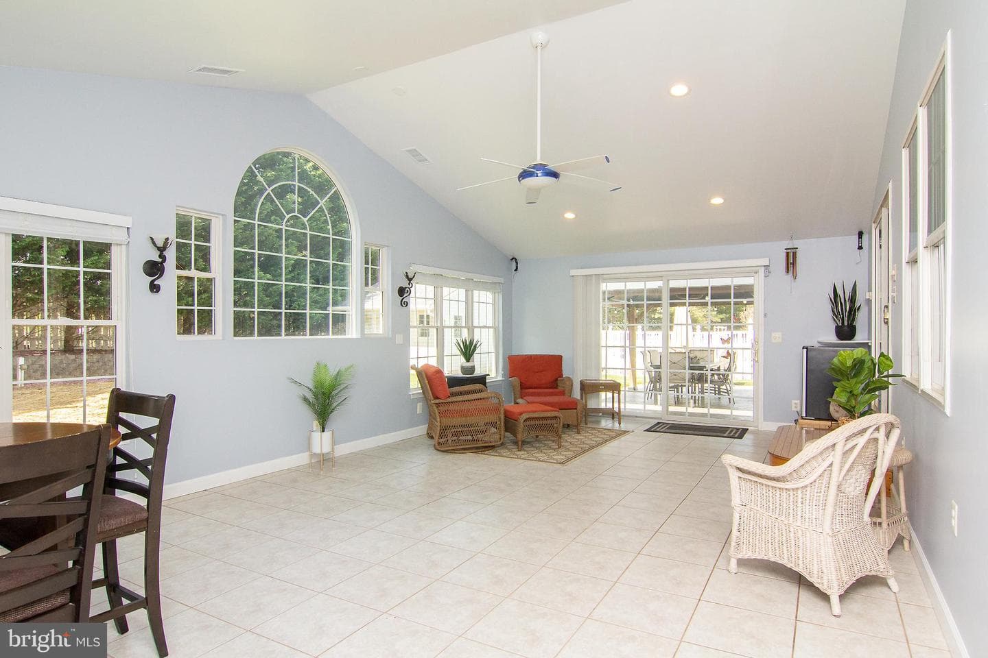 897 Caren Drive photo 15