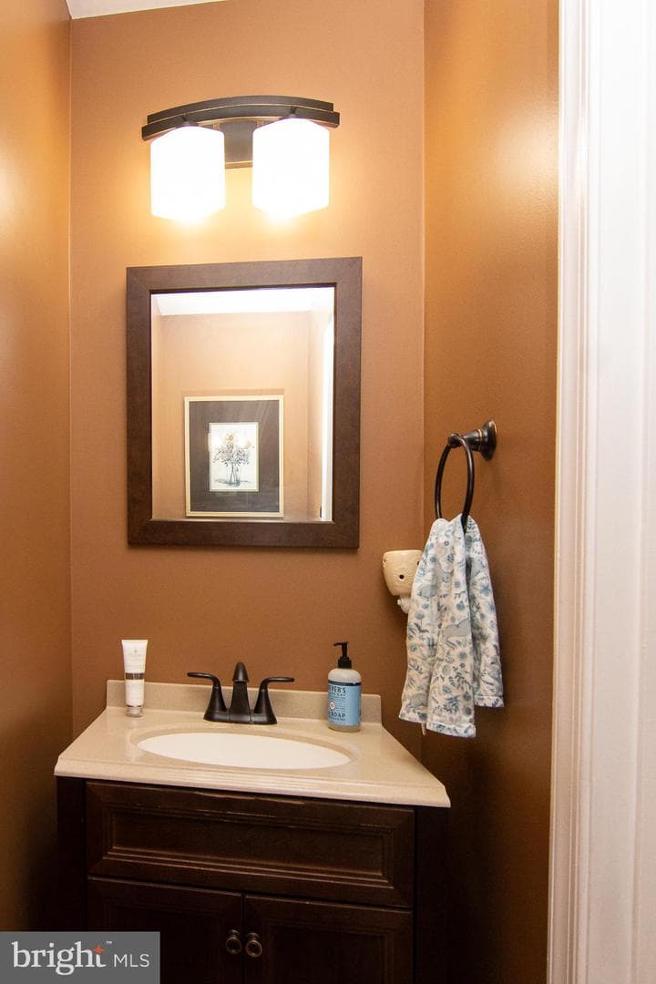 897 Caren Drive photo 20