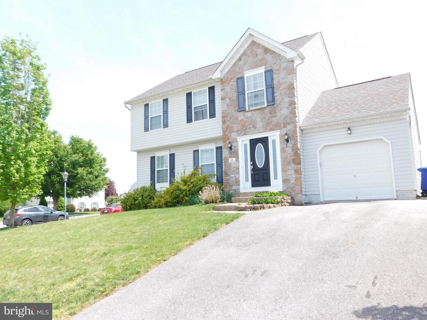 98 Crimson Avenue photo 44