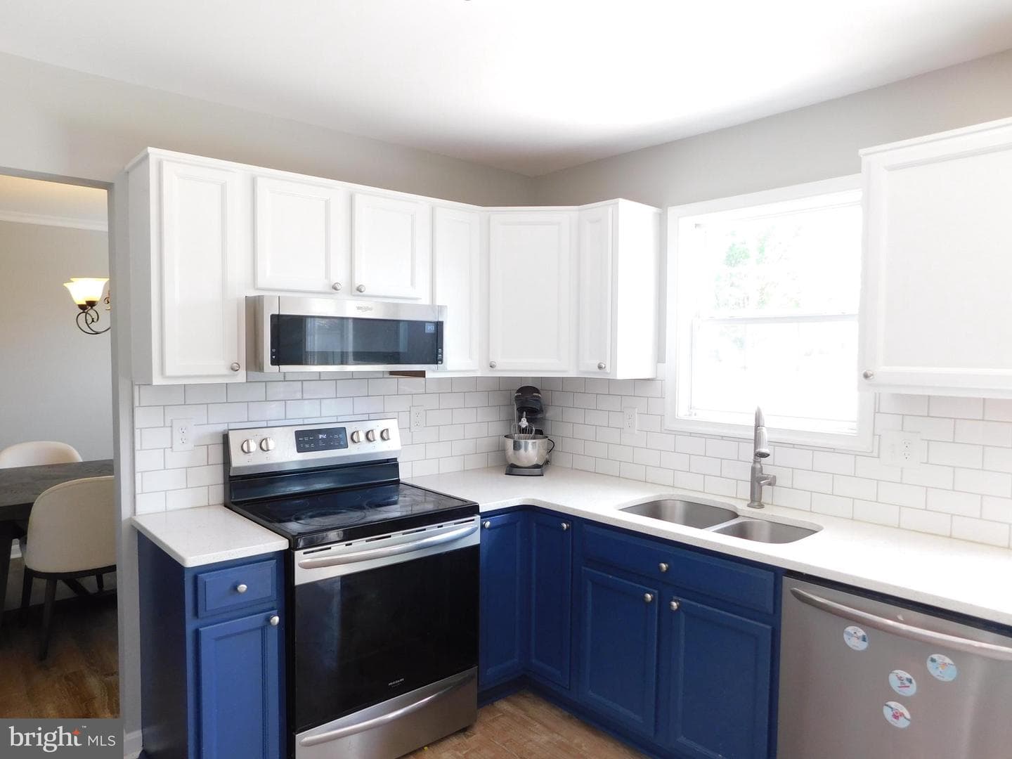 98 Crimson Avenue photo 8