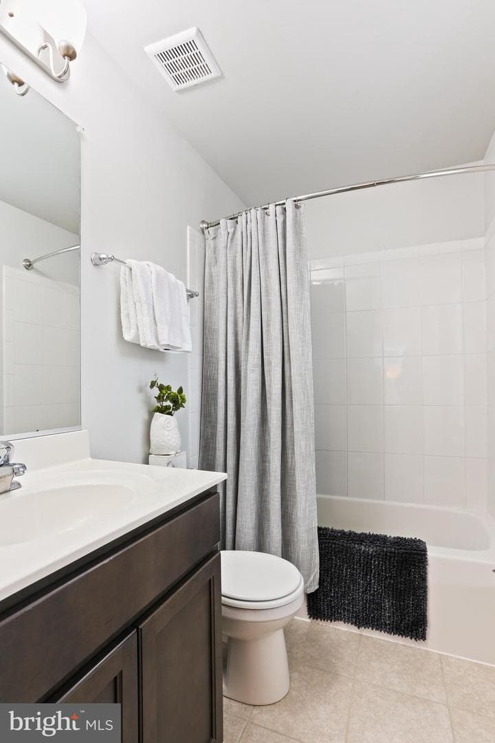 209 Sheridan Street photo 15