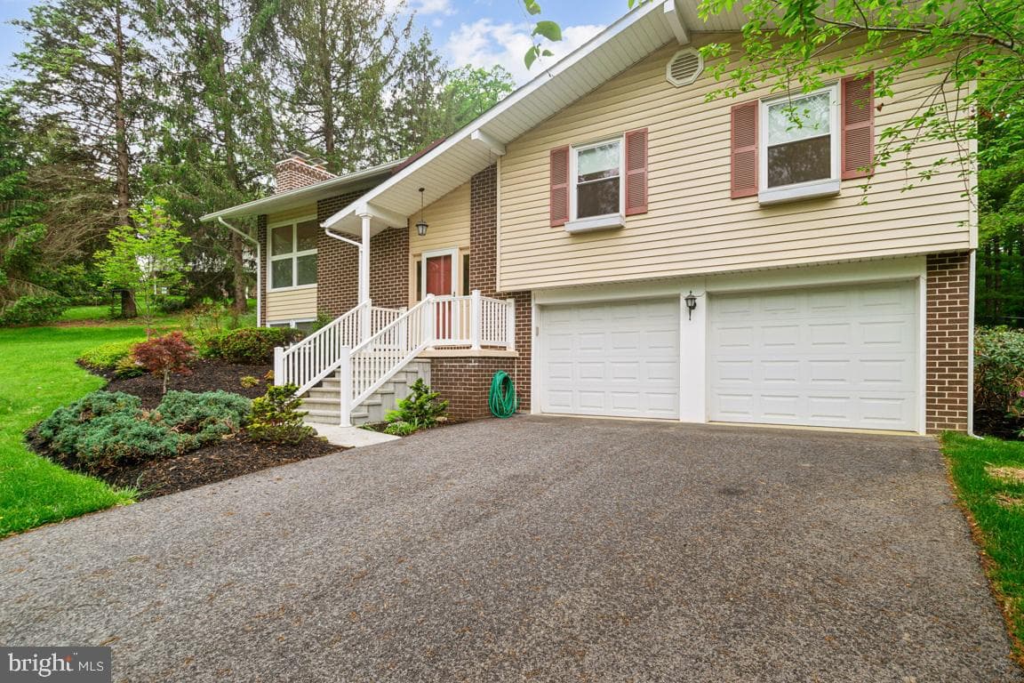 2602 Jeffrey Lori Drive photo 4