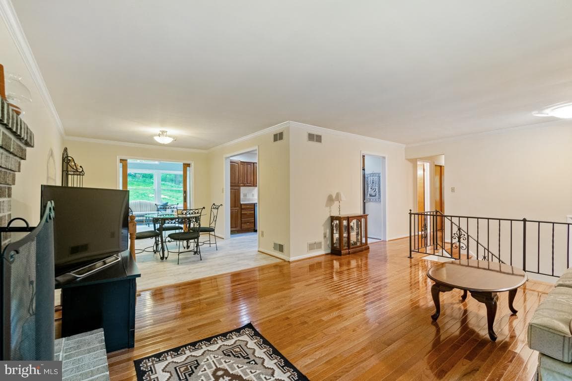 2602 Jeffrey Lori Drive photo 8