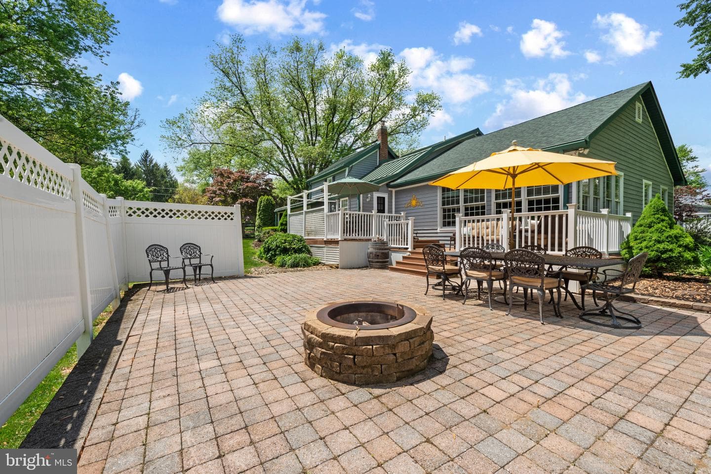 832 Muller Road photo 24