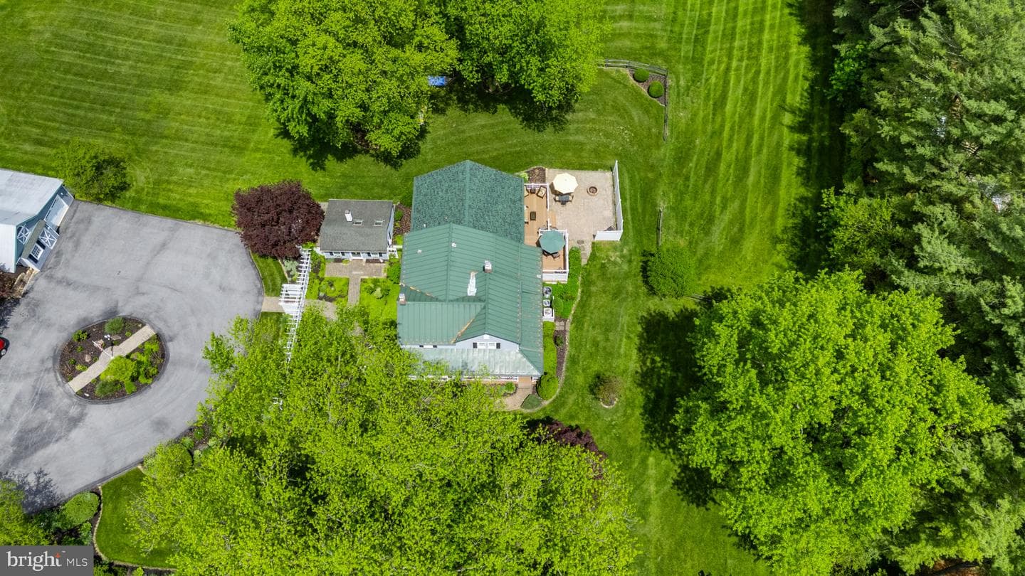 832 Muller Road photo 27