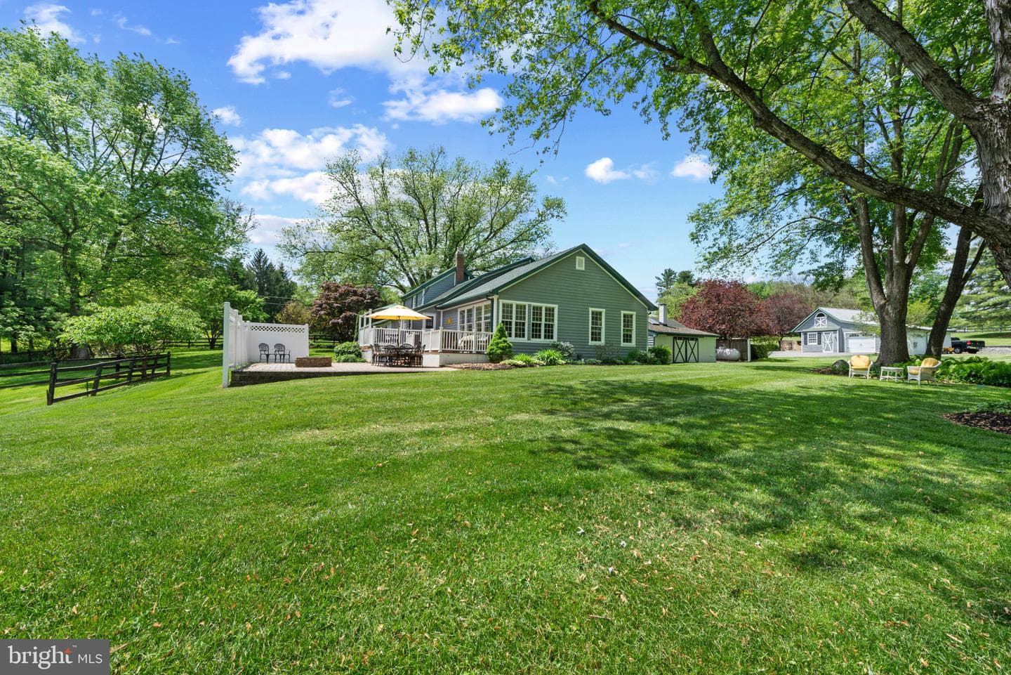 832 Muller Road photo 29