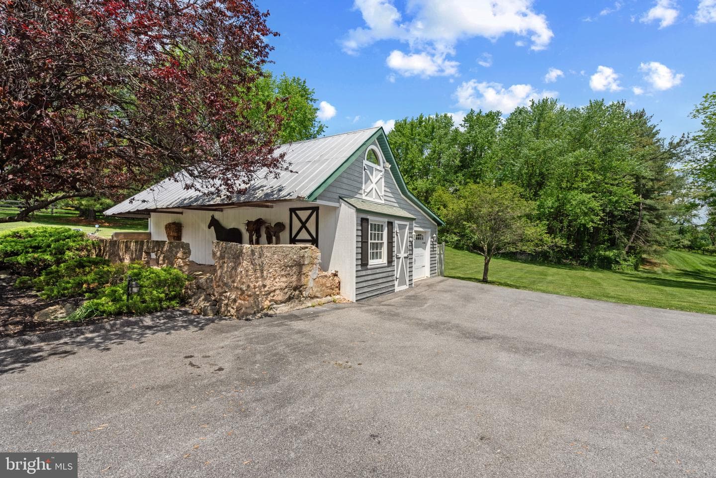832 Muller Road photo 34