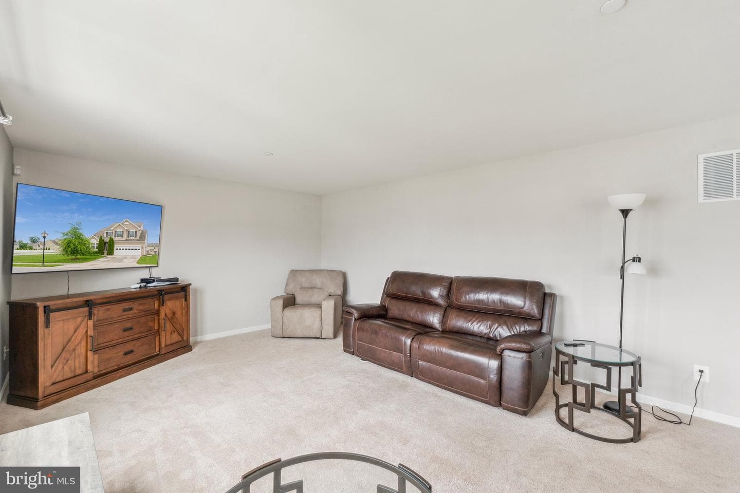 199 Colbert Street photo 15