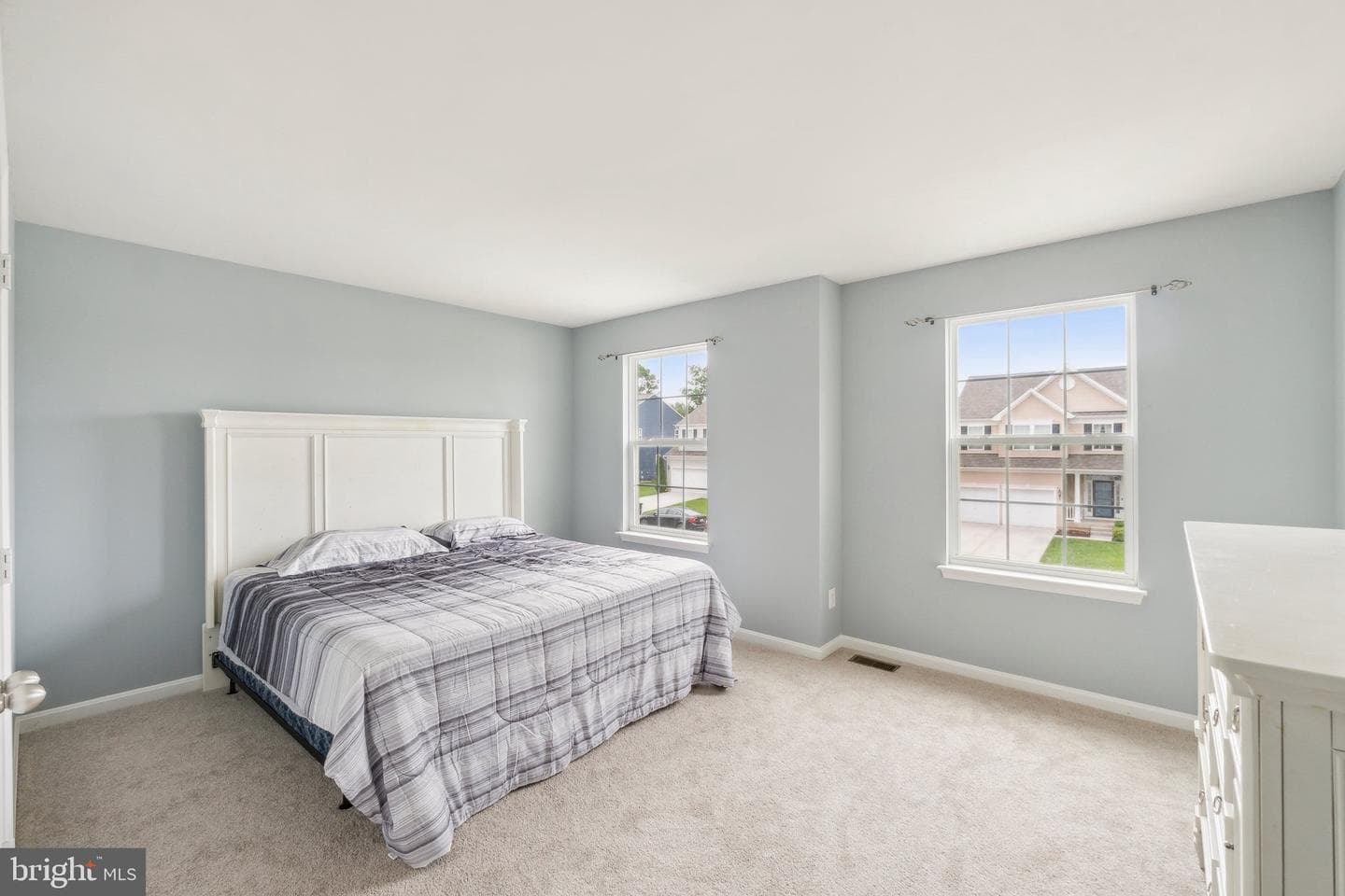 199 Colbert Street photo 27