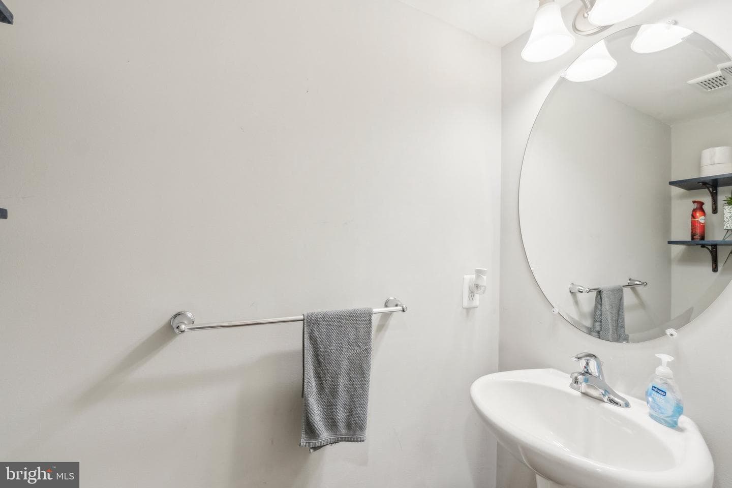 199 Colbert Street photo 31