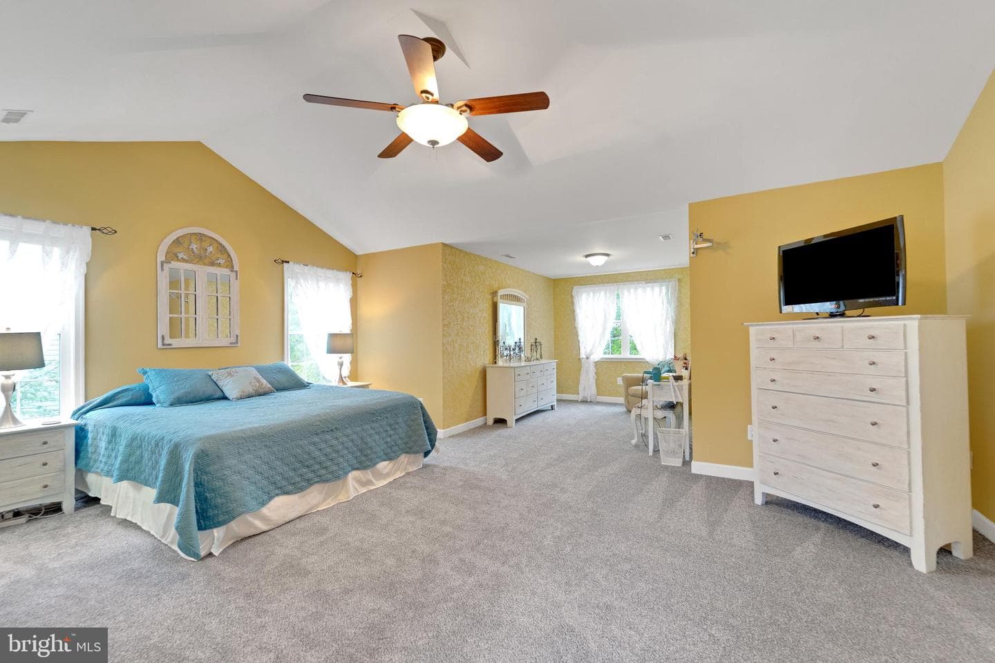 1001 Longbow Road photo 17