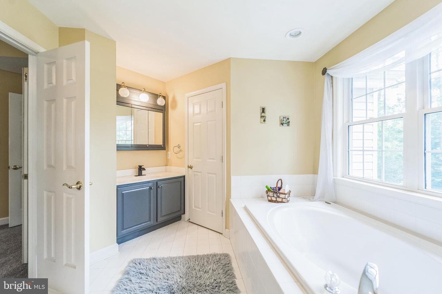 1001 Longbow Road photo 19