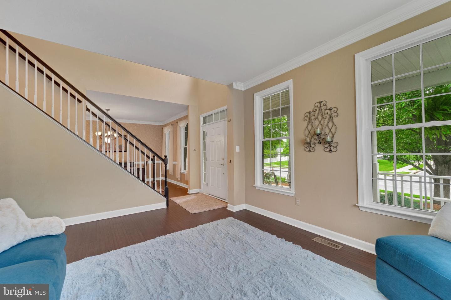 1001 Longbow Road photo 4