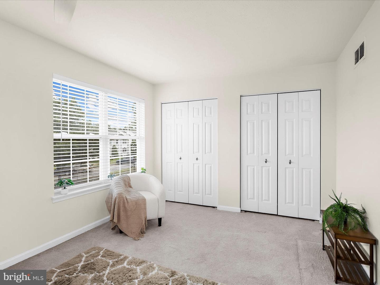 4822 Hillock Lane photo 18