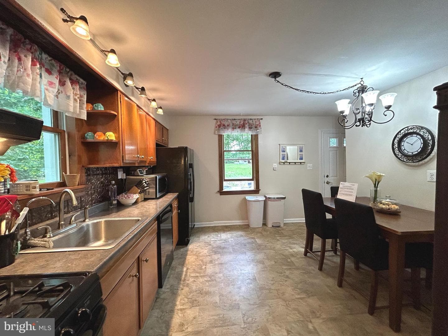 261 Klee Mill Road photo 5