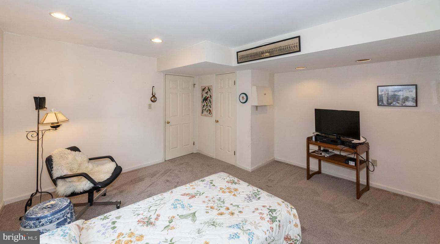 7140 Brangles Road photo 46