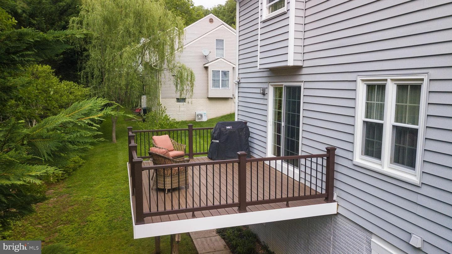 7140 Brangles Road photo 55