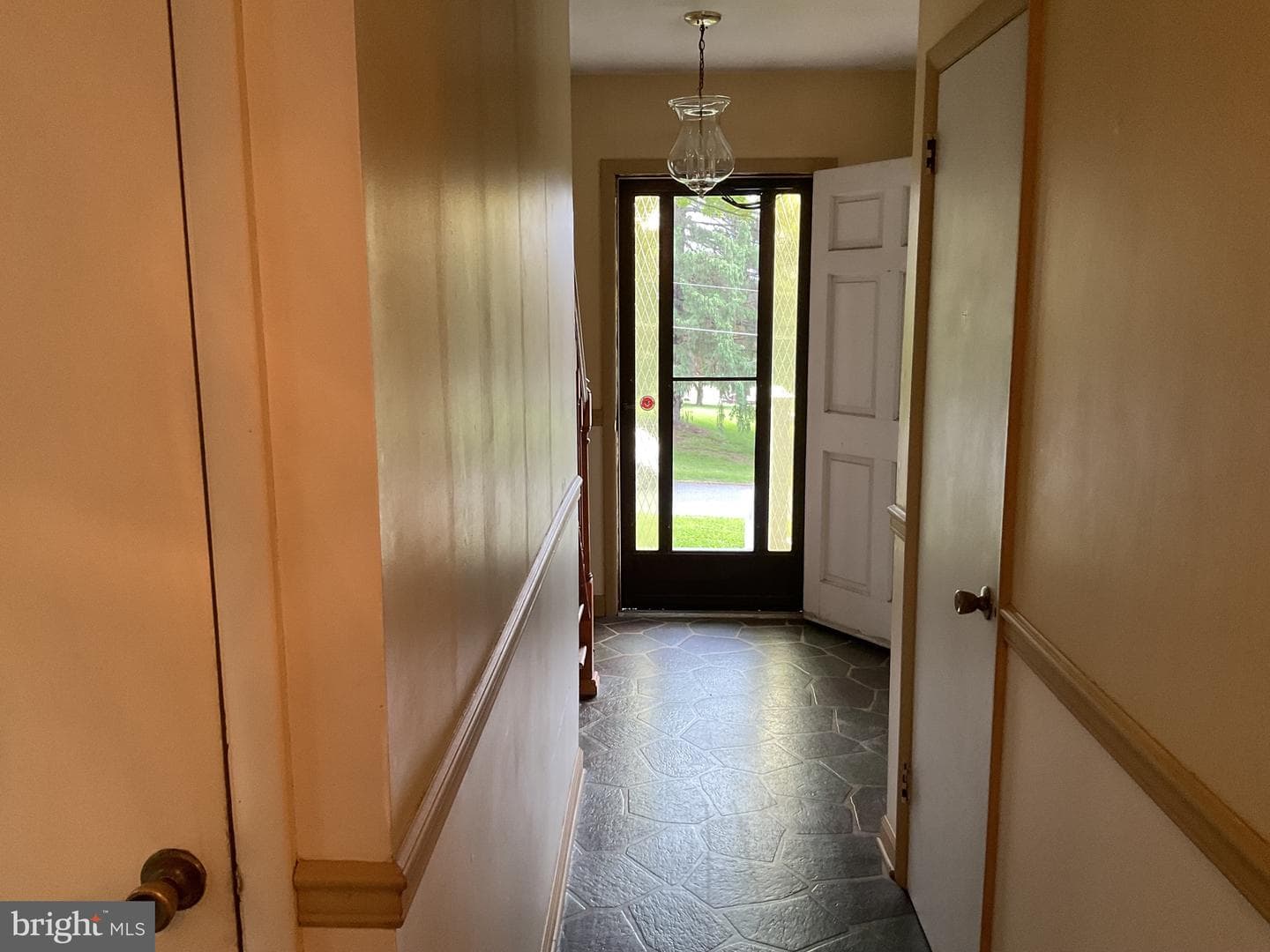 2425 Clydesdale Road photo 17