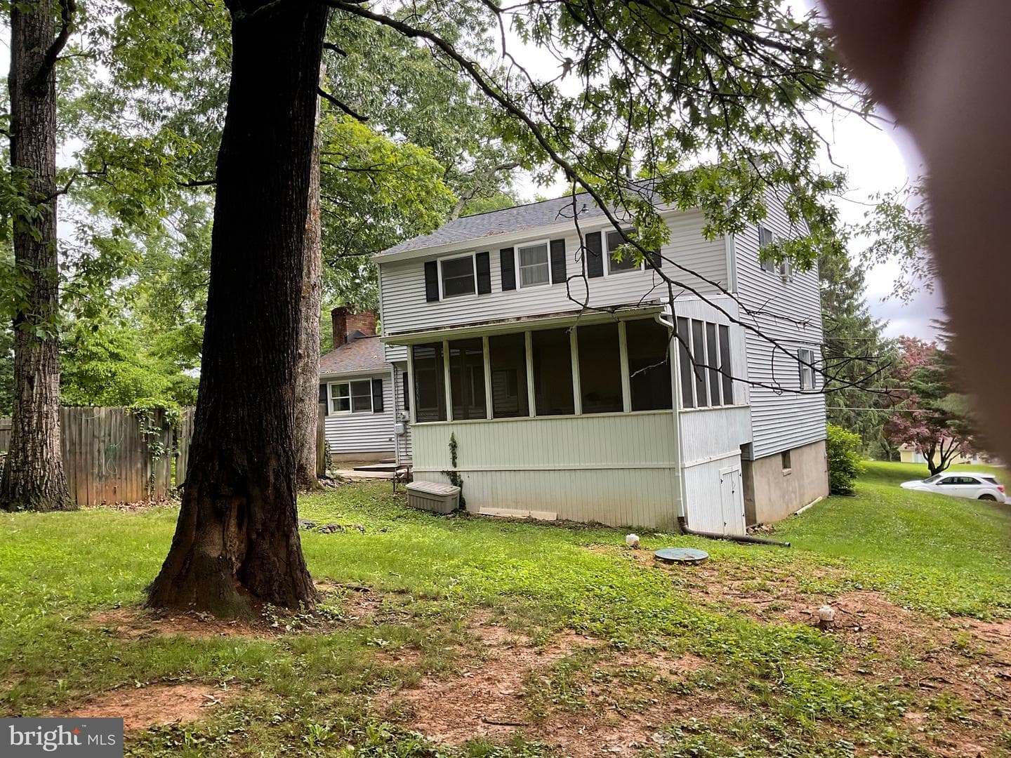 2425 Clydesdale Road photo 3