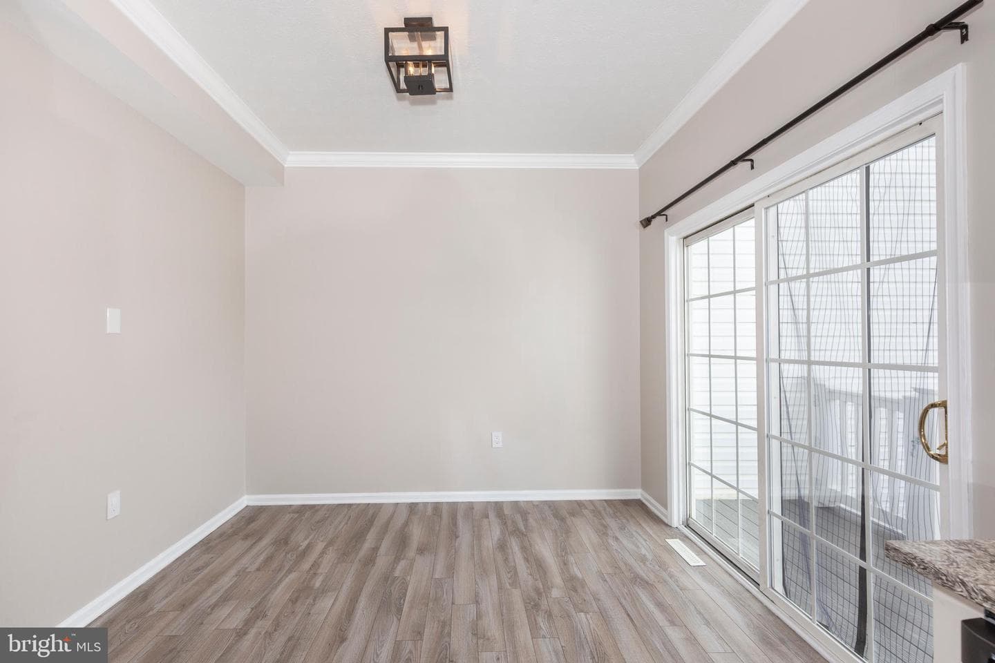 1169 Balsam Circle photo 13