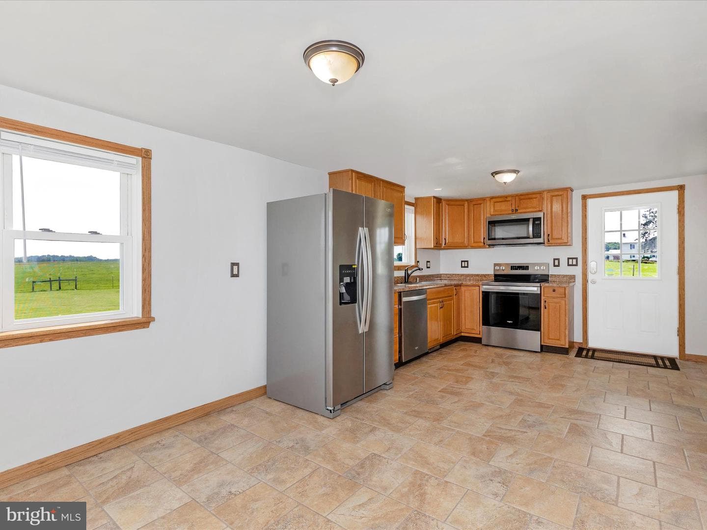 4215 Harney Road photo 13