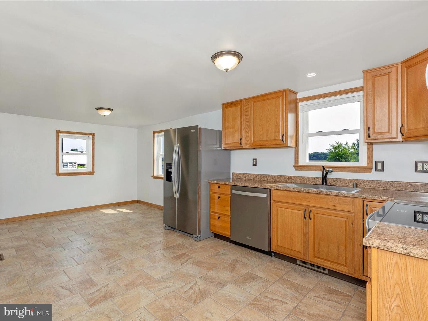 4215 Harney Road photo 22