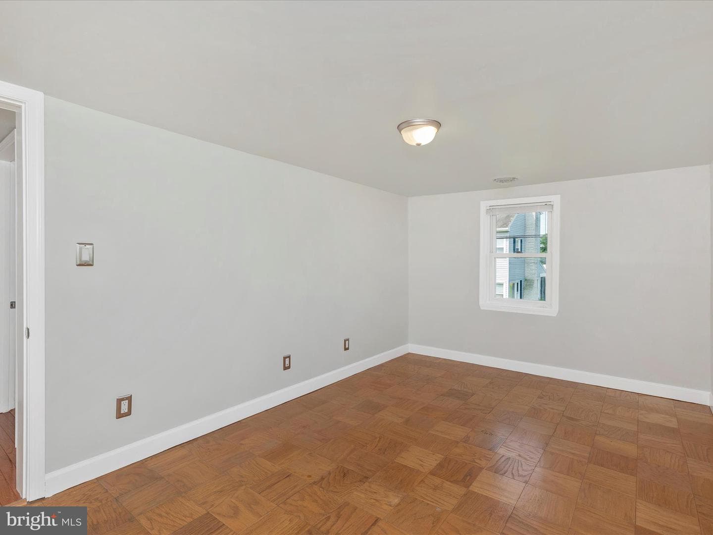 4215 Harney Road photo 29