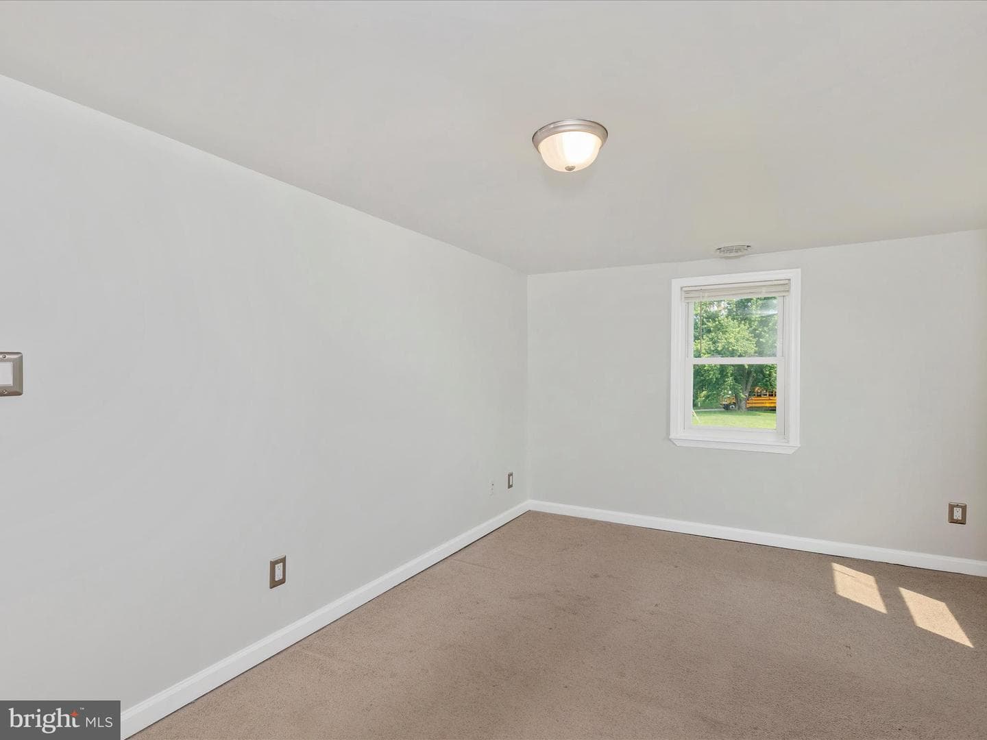 4215 Harney Road photo 32