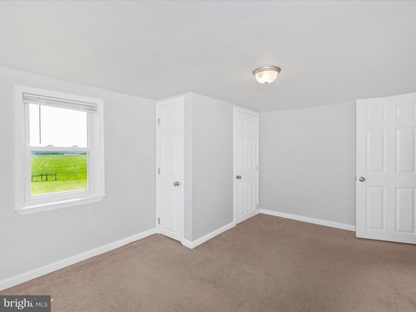 4215 Harney Road photo 33