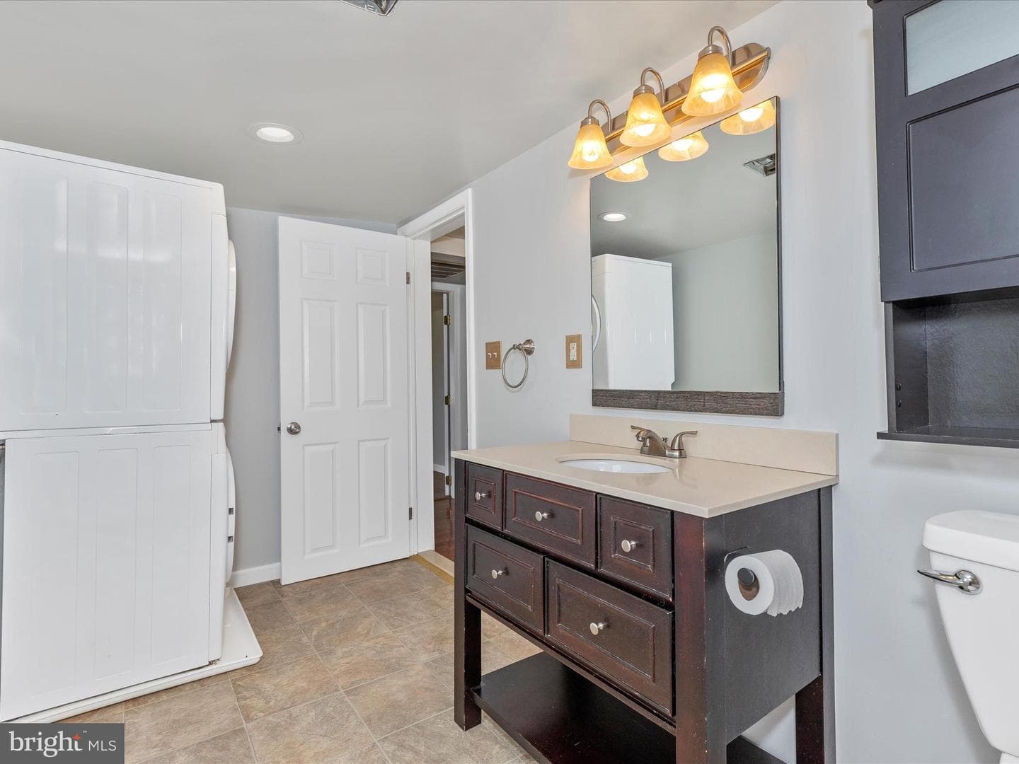 4215 Harney Road photo 36