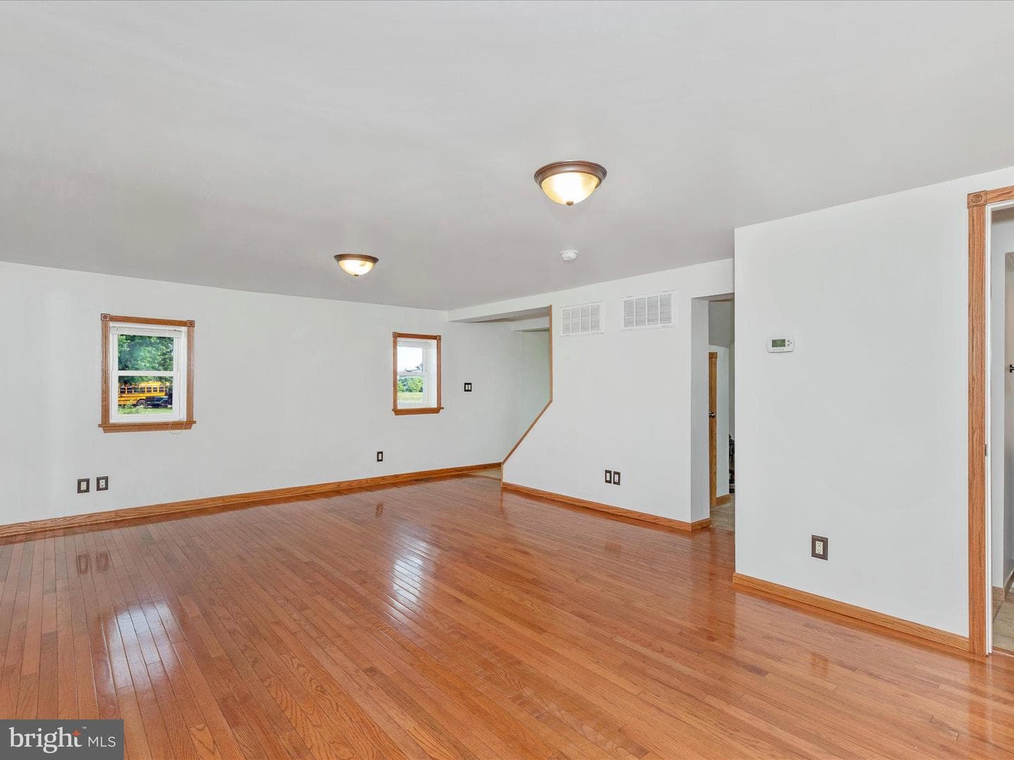 4215 Harney Road photo 9