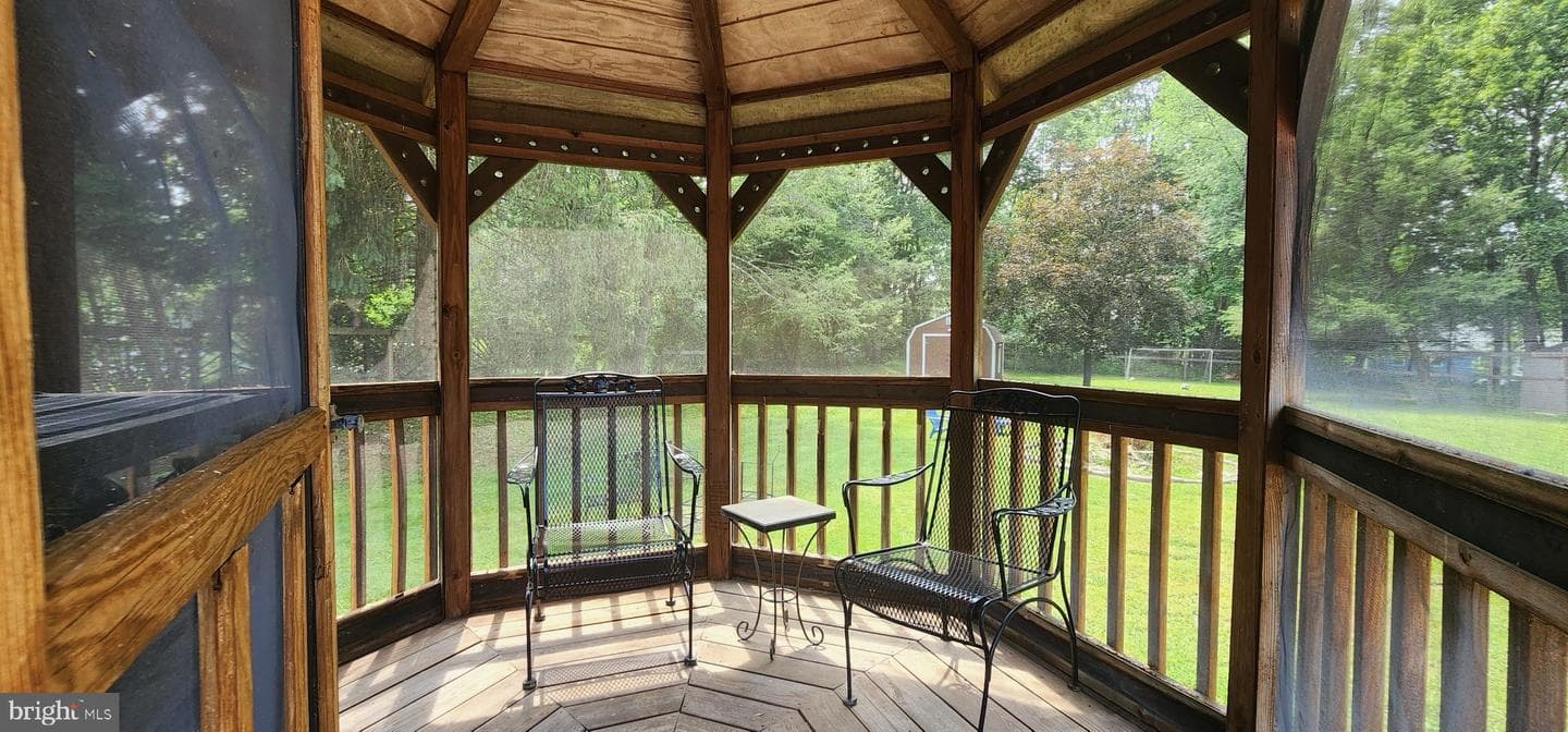 6420 Hickory Lane photo 7