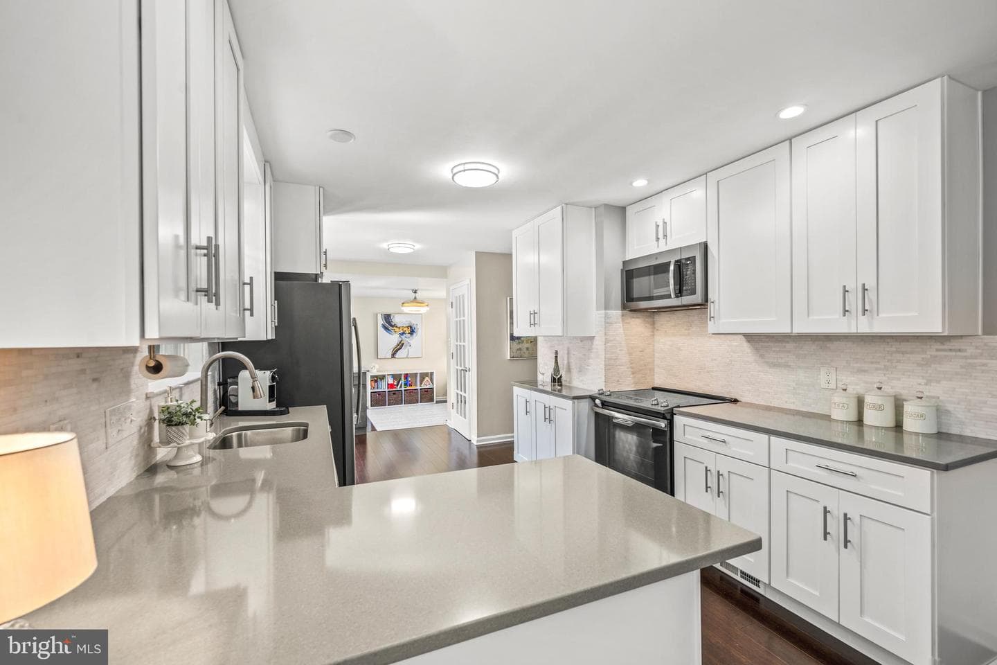 3925 Brittany Lane photo 10