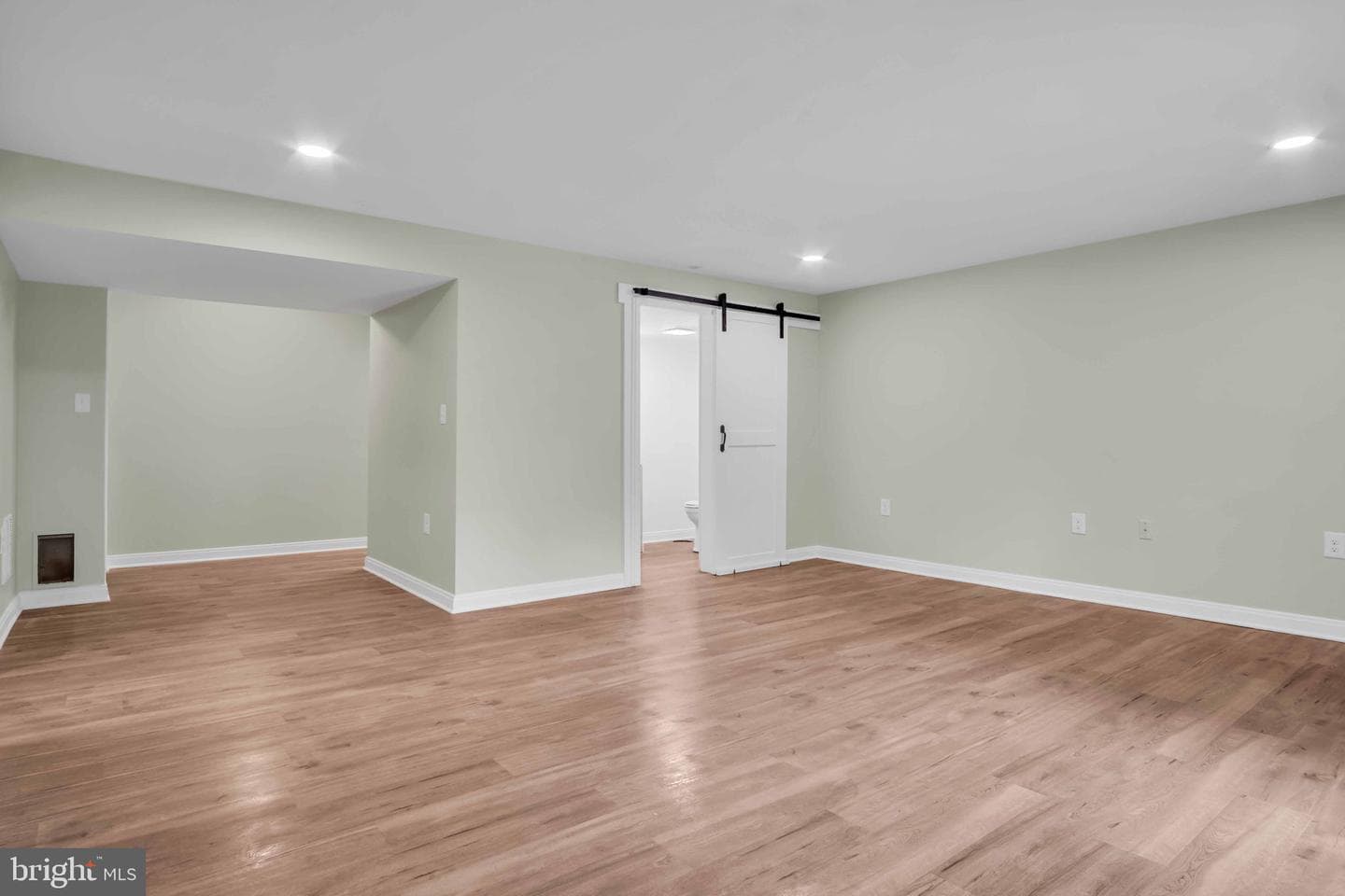 318 Mayfield Court photo 30