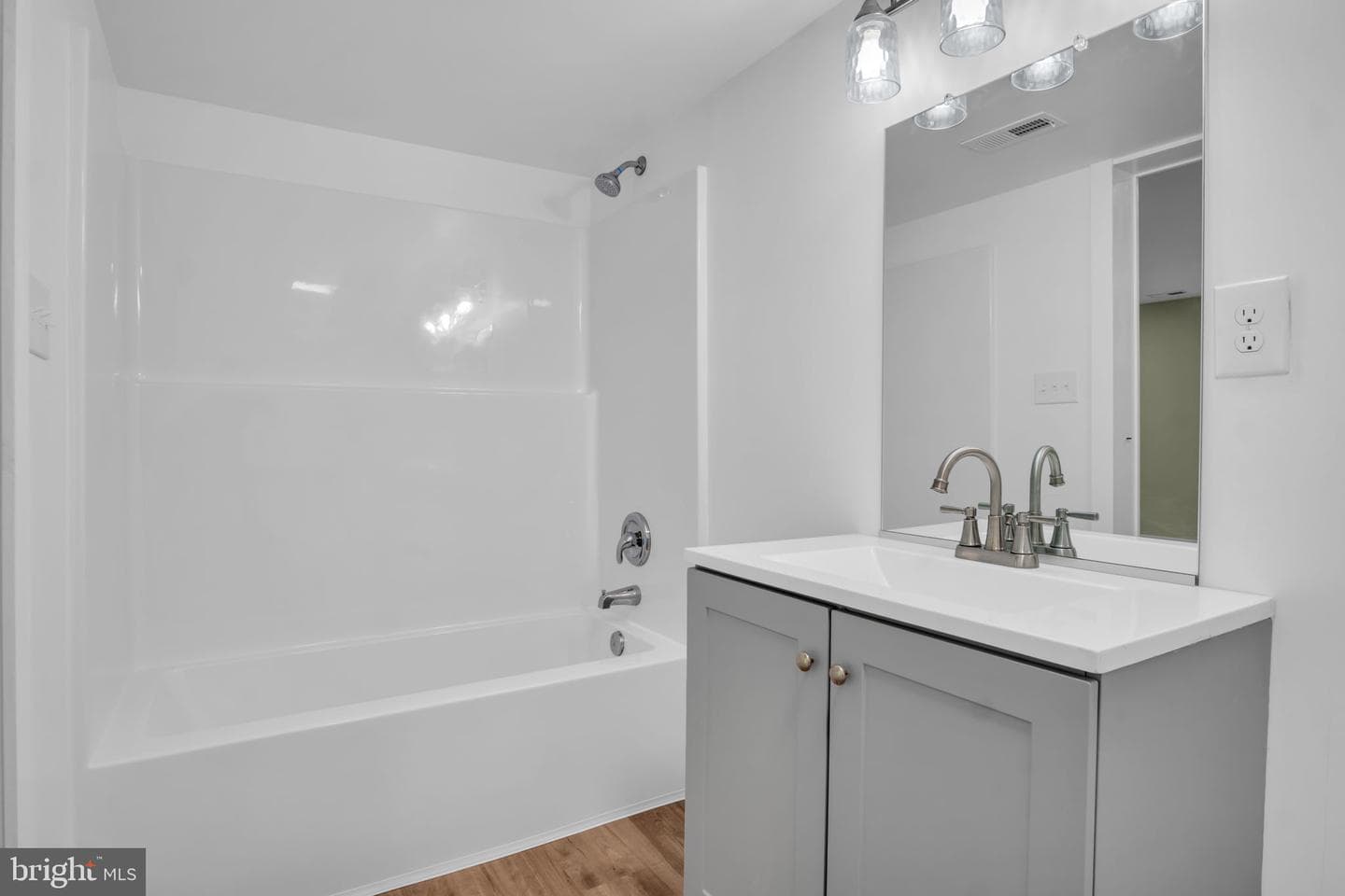 318 Mayfield Court photo 33