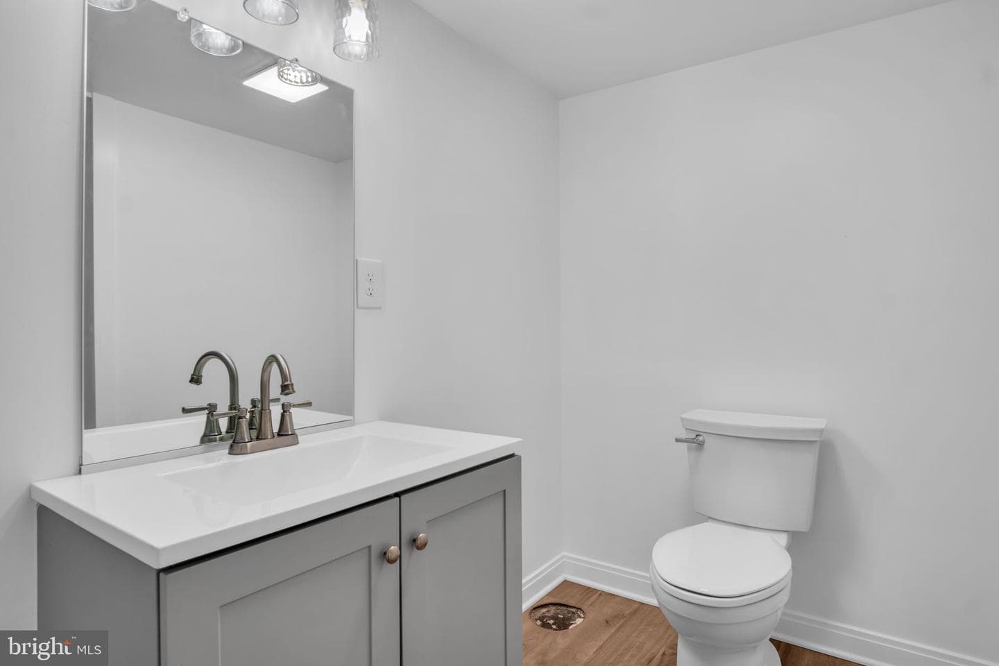 318 Mayfield Court photo 34
