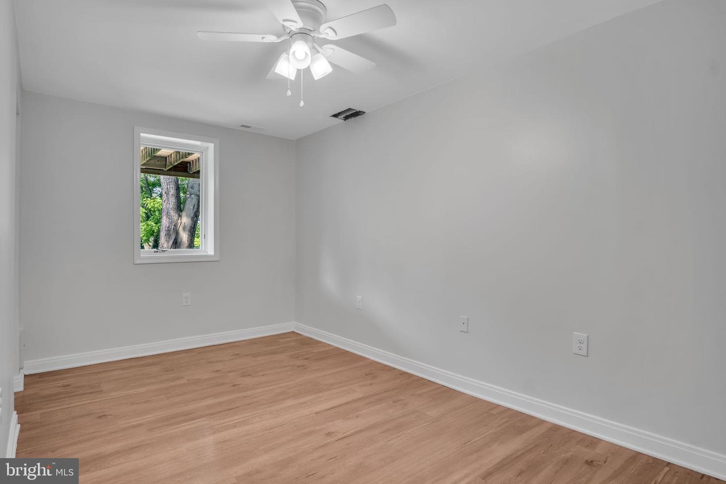 318 Mayfield Court photo 37