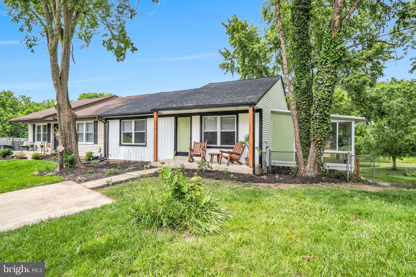 318 Mayfield Court photo 5