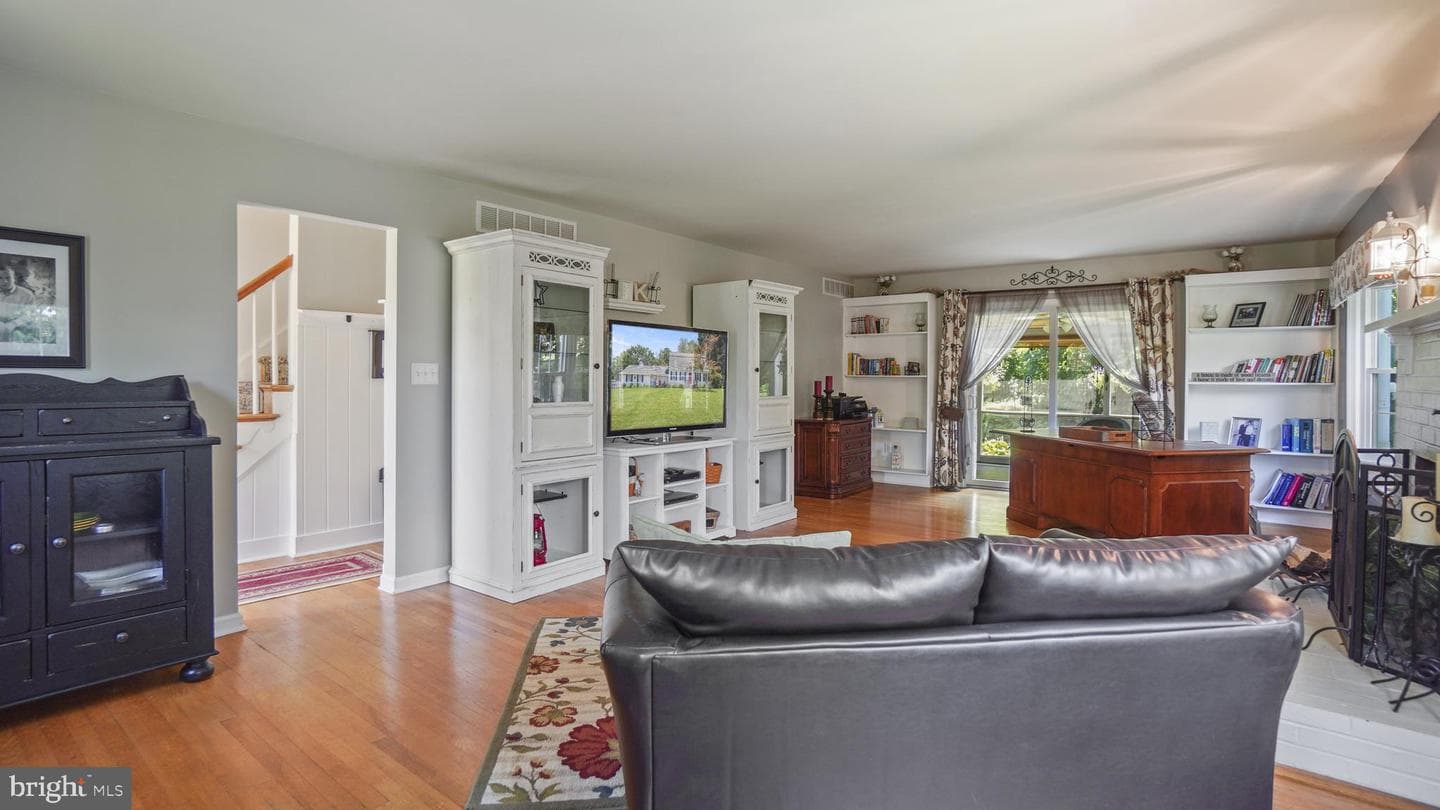 829 Gist Road photo 23