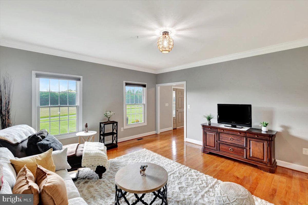 568 Turf Farm Drive photo 10