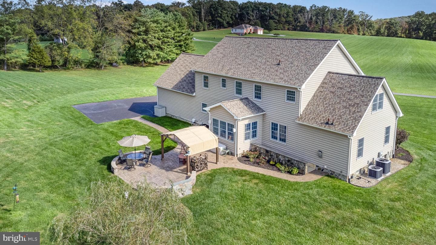 568 Turf Farm Drive photo 7