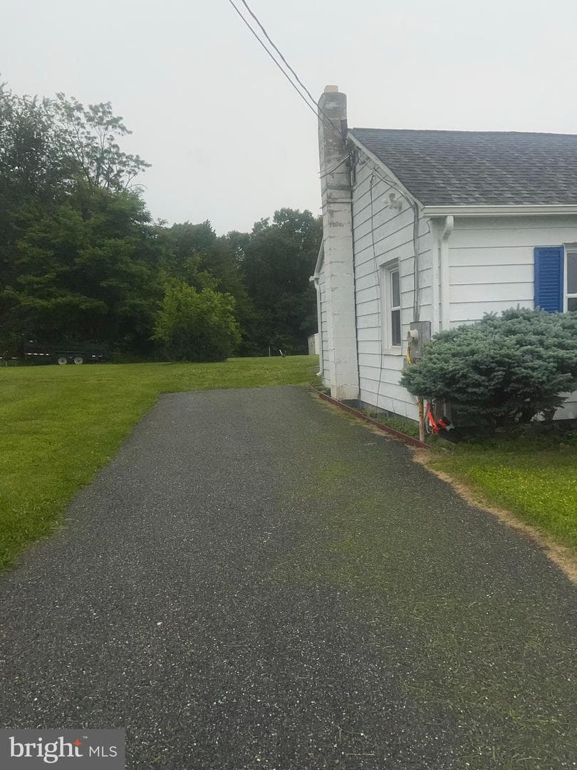 1142 Western Chapel Road photo 2