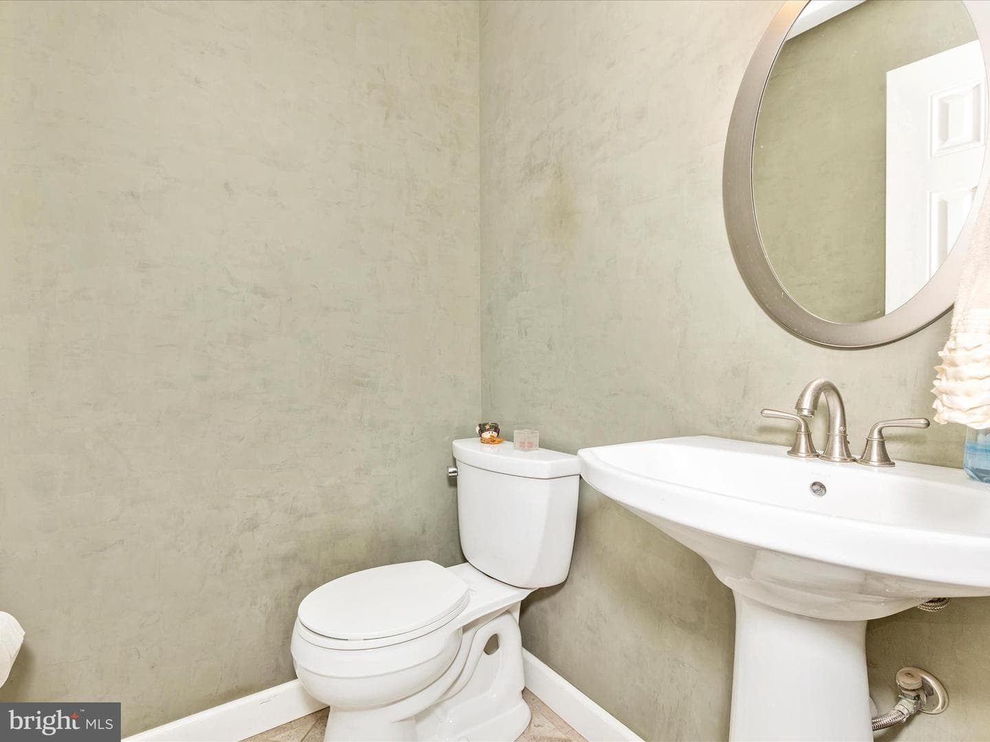 5668 French Avenue photo 13
