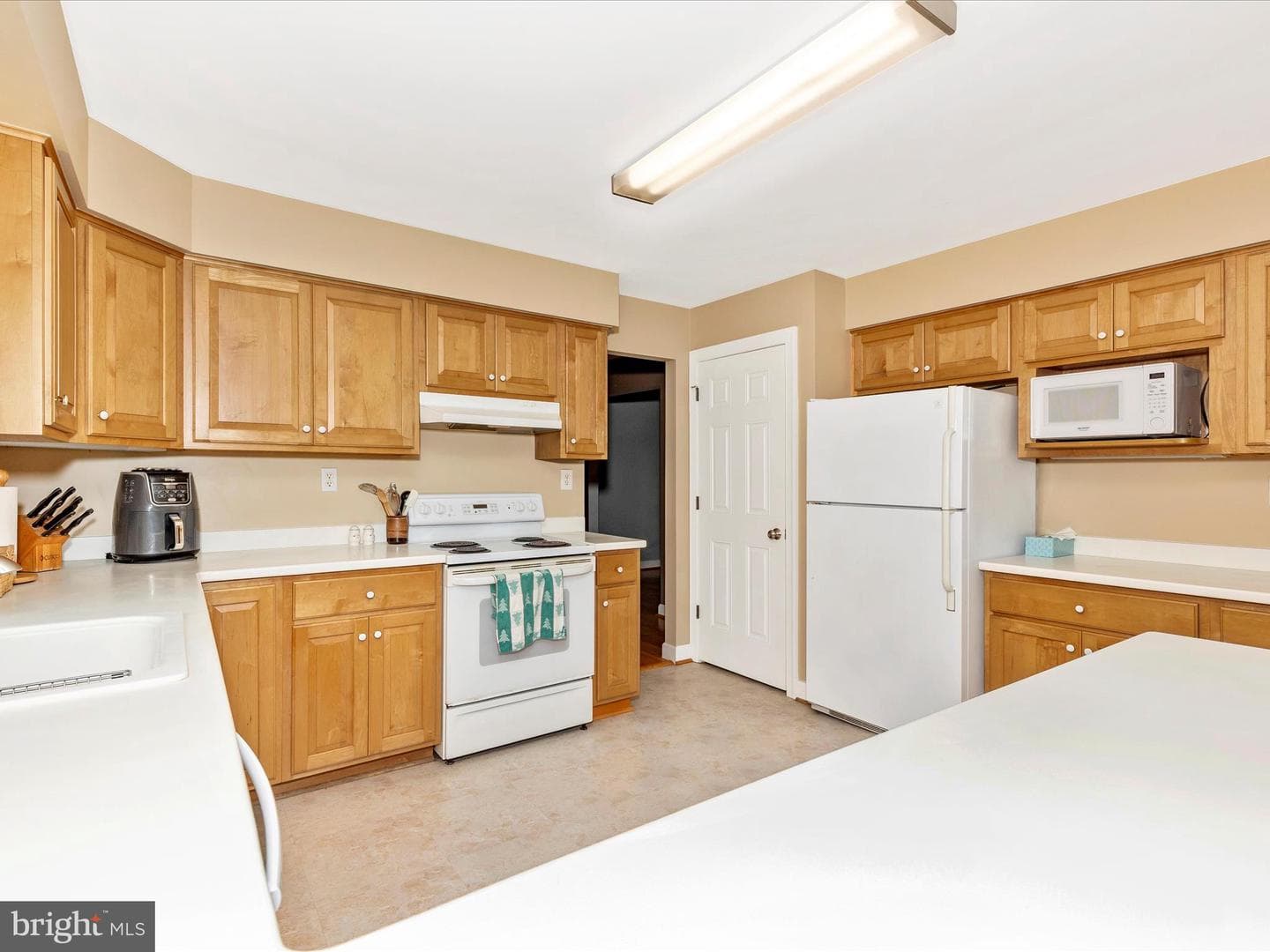 5668 French Avenue photo 16