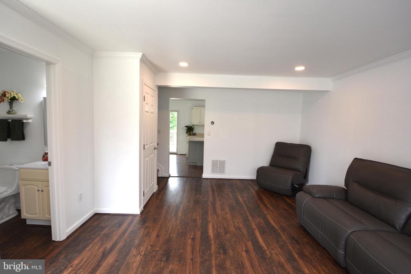 668 Johahn Drive photo 11