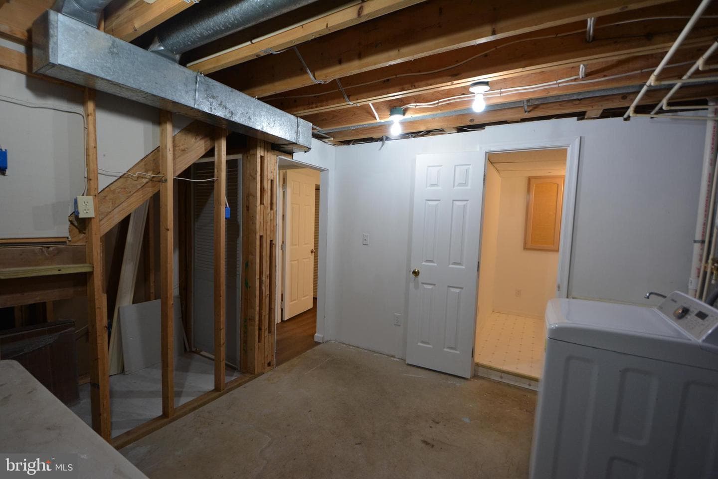 668 Johahn Drive photo 30