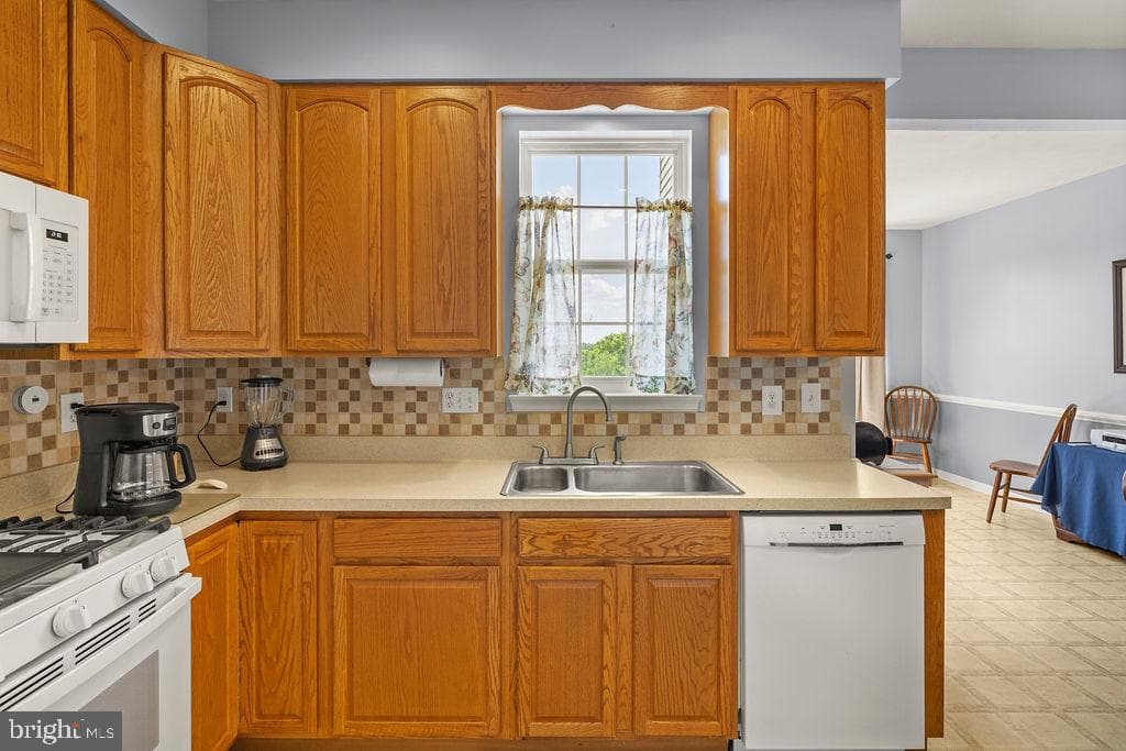 1824 Upper Forde Lane photo 10