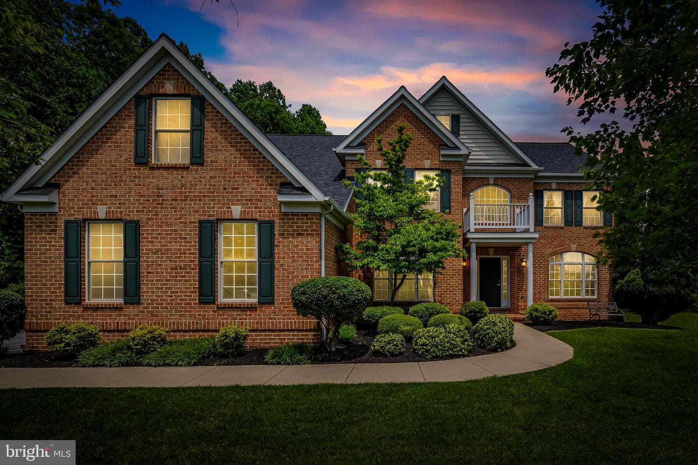 1701 Glenbar Drive photo 4