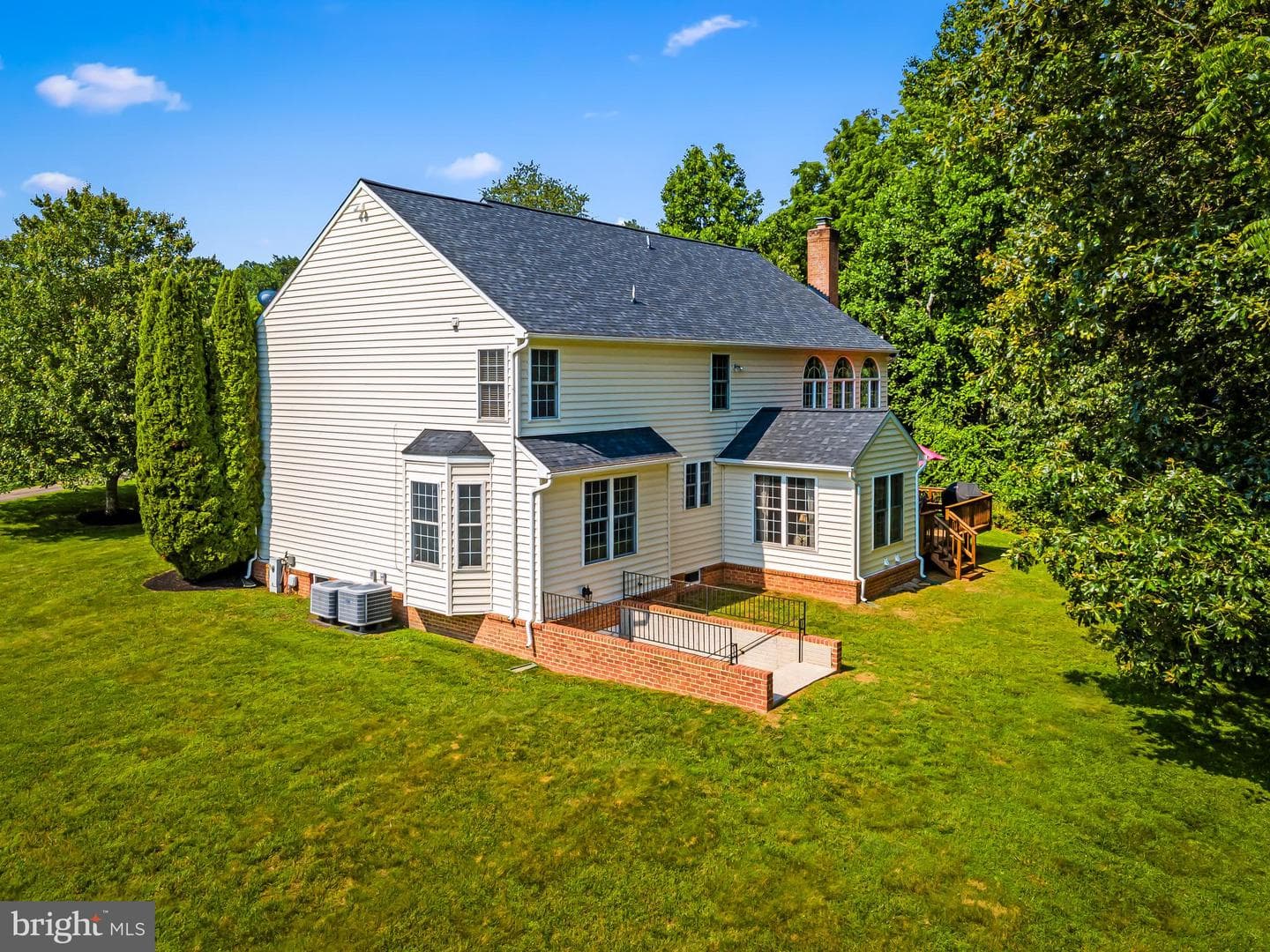 1701 Glenbar Drive photo 59
