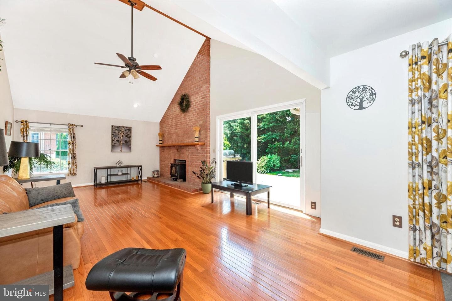 1109 Mint Terrace photo 23